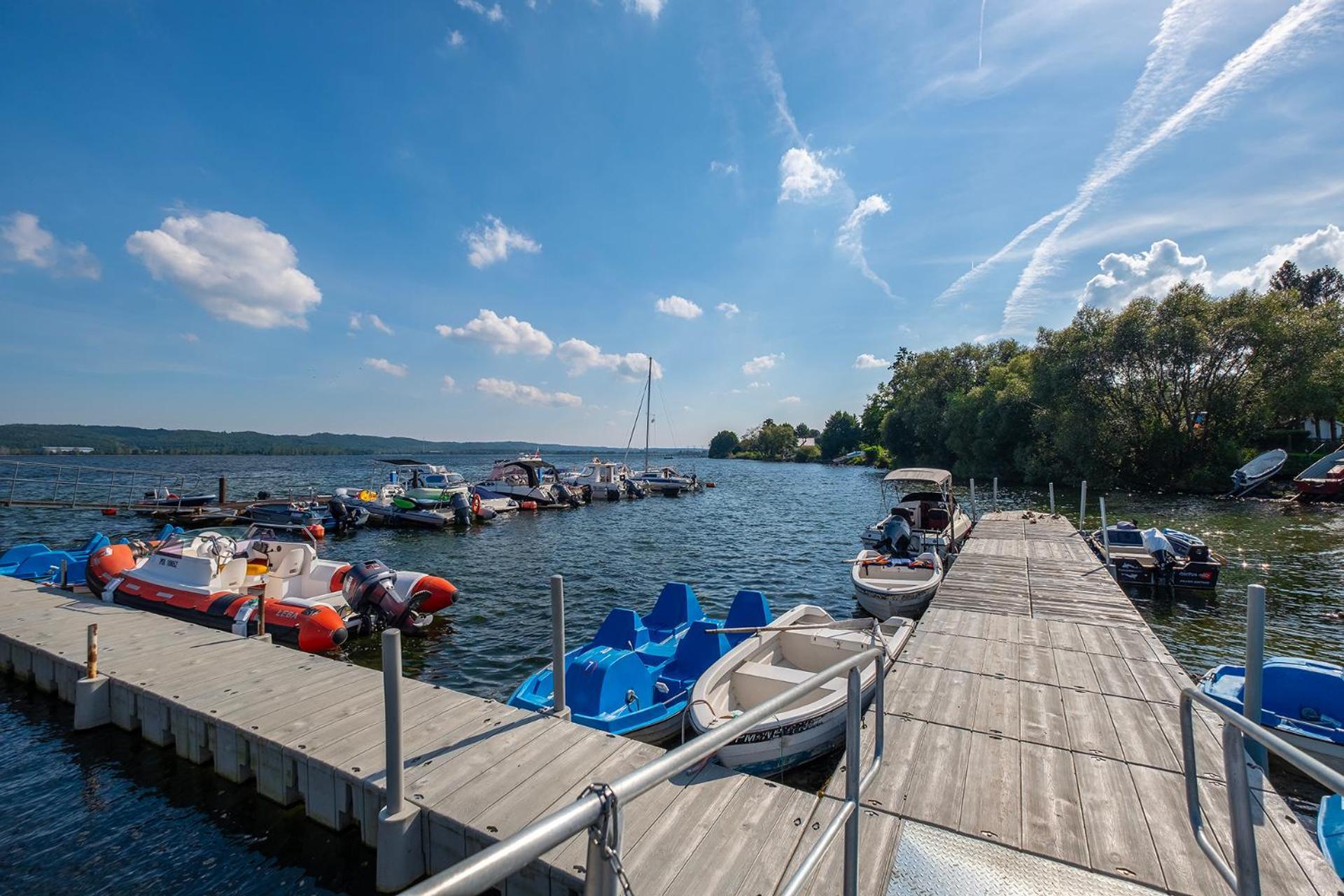 4 Pory Roku Apartamenty Domki Pokoje Nadole  Exteriér fotografie